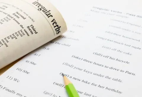 ����Ӣ��